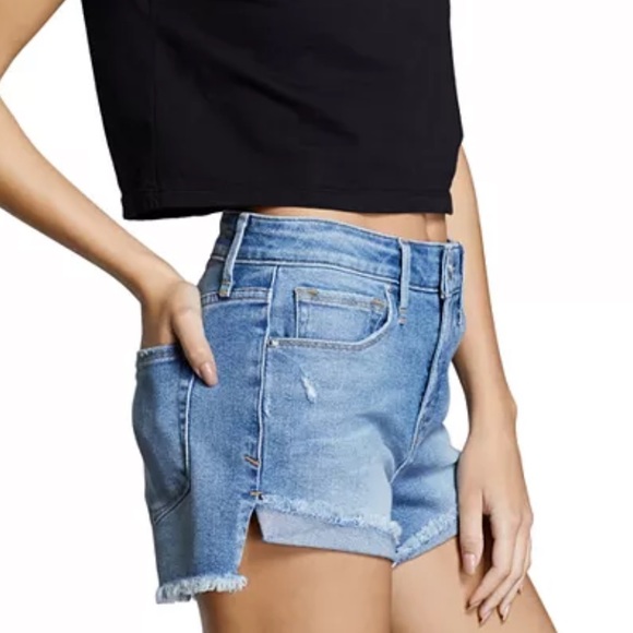 Good American Good Curve Jean Shorts Indigo105 - Picture 6 of 6